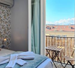 AMMI Nice Massena - balcon vue montages