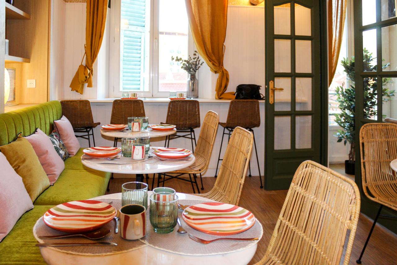 breakfast room AMMI Nice Massena ex Ajoupa Baie des Anges
