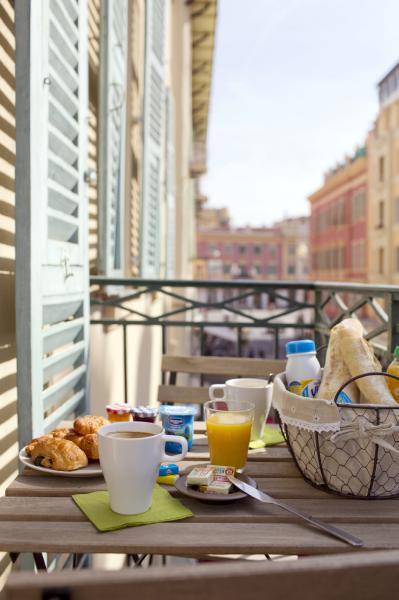 réception - balcon salle de petit déjeuner AMMI anciennement Ajoupa